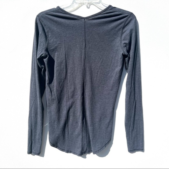 Lululemon Love Scoop long sleeve tee 6 shirt gray top - Picture 3 of 4
